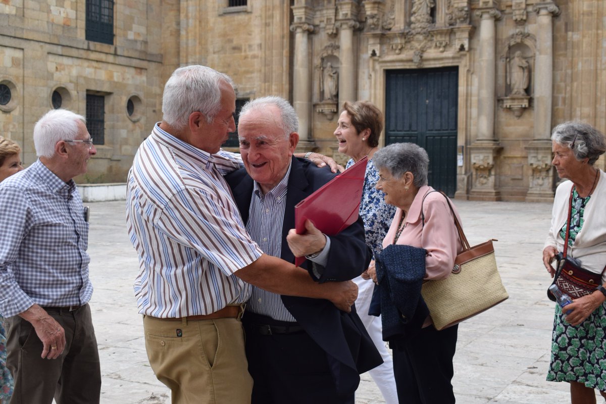 AcademiaGalega's tweet photo. 📣"Xesús Alonso Montero é unha das figuras máis sobranceiras da cultura galega dos últimos setenta e cinco anos. Foi un intelectual completo, comprometido política, social e moralmente. A súa pegada é imborrable"
📌 https://t.co/5RGPbYsJM6 https://t.co/3G1wmQOSkJ