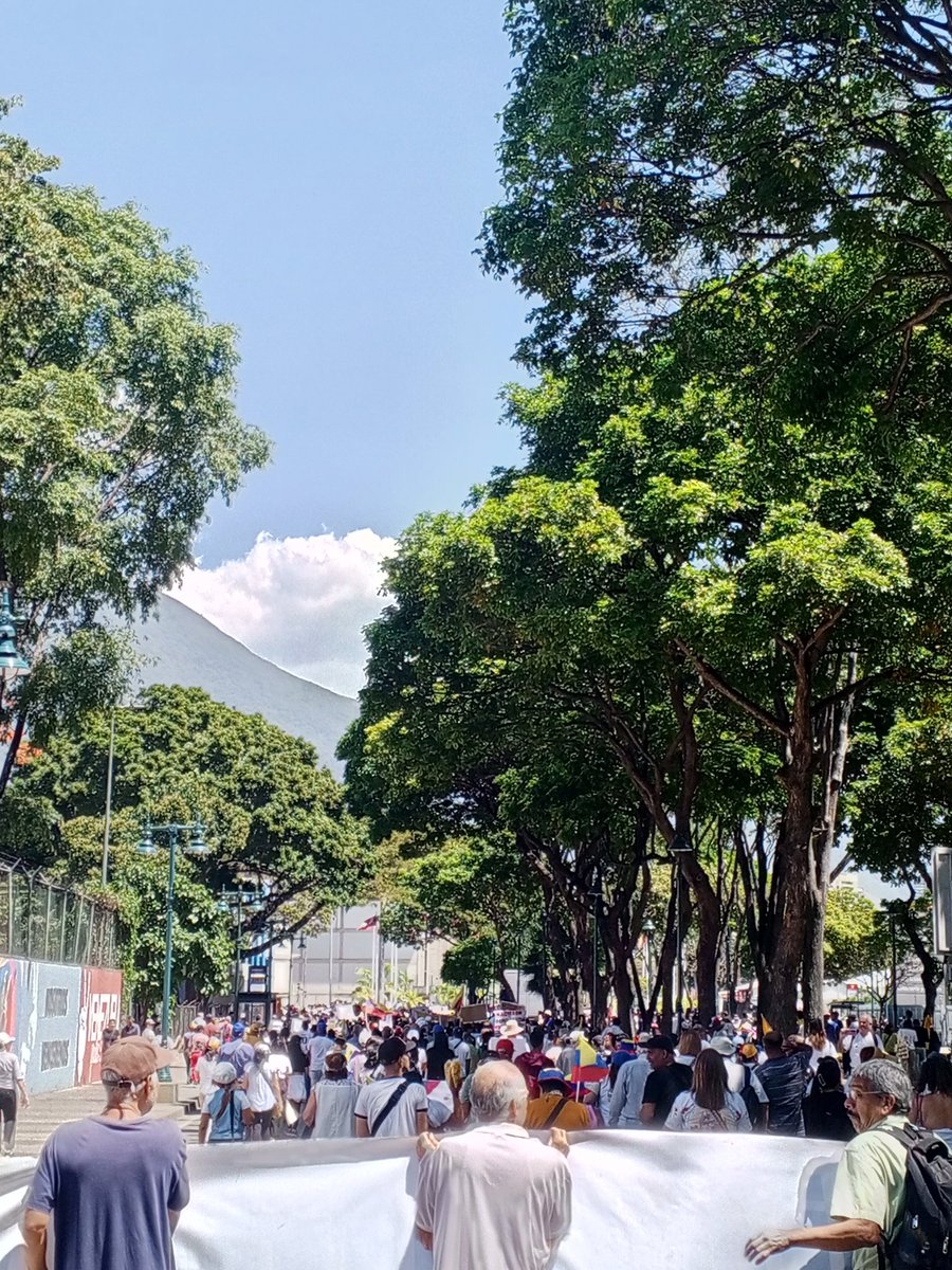 BR RESISTENCIA tweet media