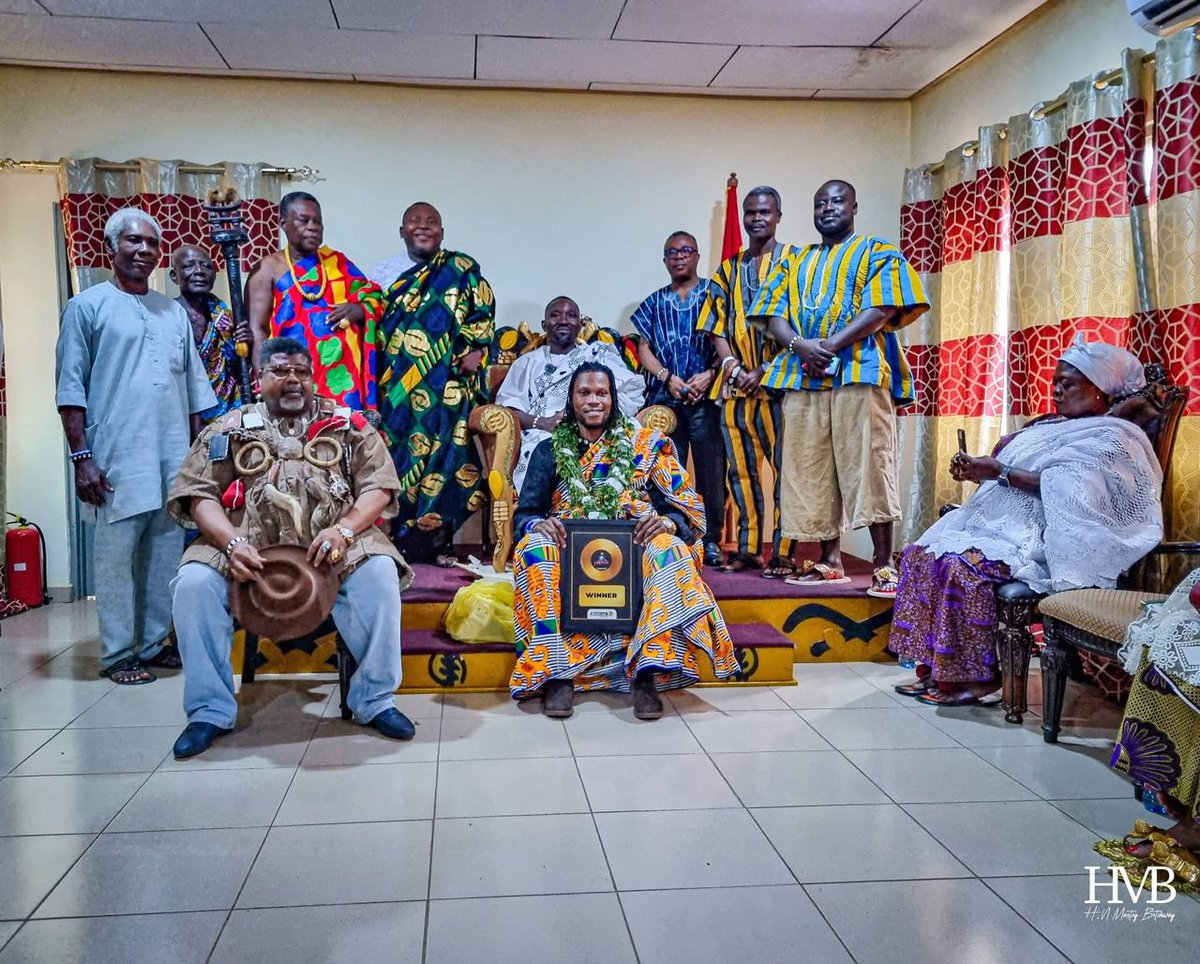 tv3_ghana's tweet photo. Mentor XIV winner Kweku Shai visits Nene Tetteh Wakah III, Paramount Chief of the Prampram Traditional Council, as part of his thank you tour.

#TV3GH #MentorXIV https://t.co/edc5qPQ77f