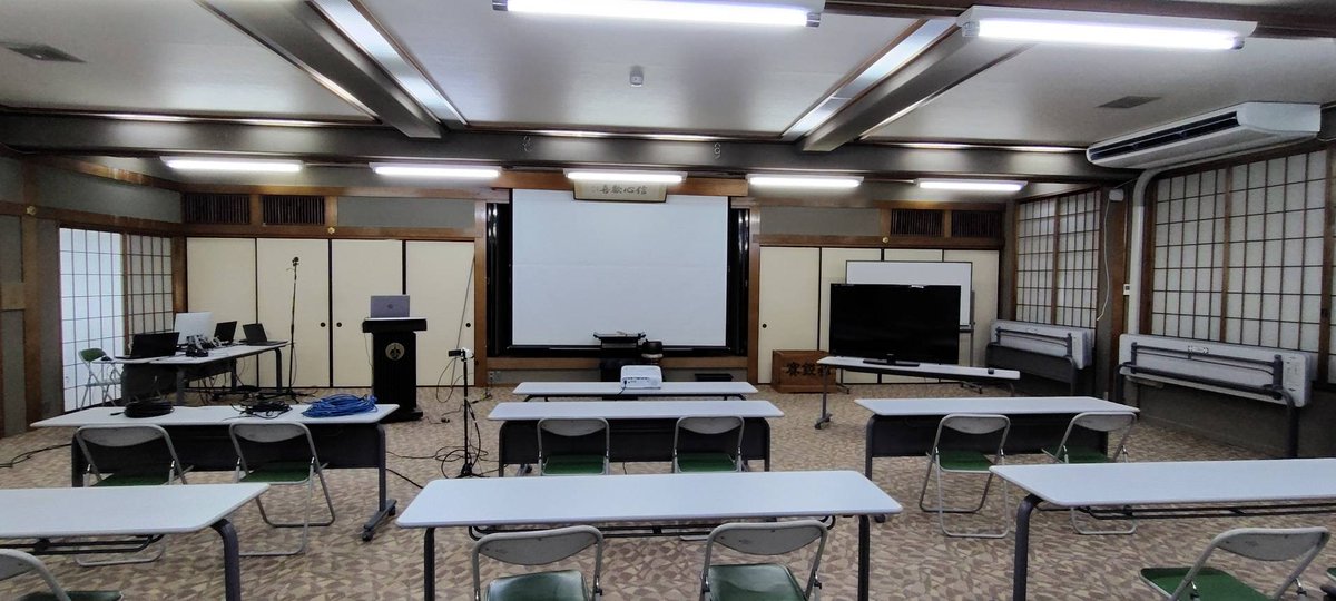 oteline's tweet photo. 昨日は熊本教区の皆様と貴重な学びの時間を。 お寺のLINE導入は、数年後の自分を助ける「重要だが緊急でない」活動です。寺務代行と信頼構築を両立する最強のツール。 「わかっているけど…」を解消し、一歩踏み出す勇気を。 熊本の皆様、ありがとうございました！ https://t.co/z1EEB54oAu