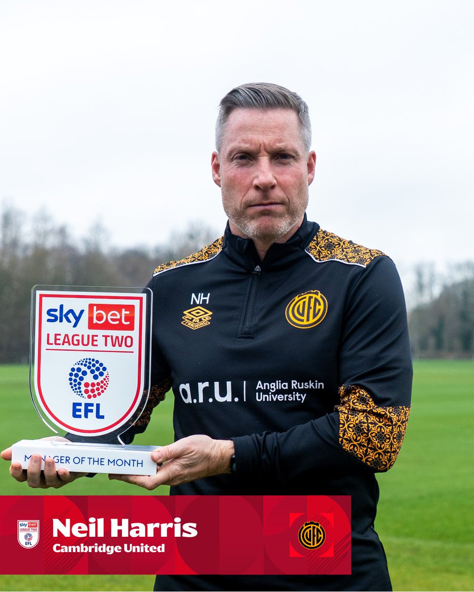 Sky Bet League Two tweet media