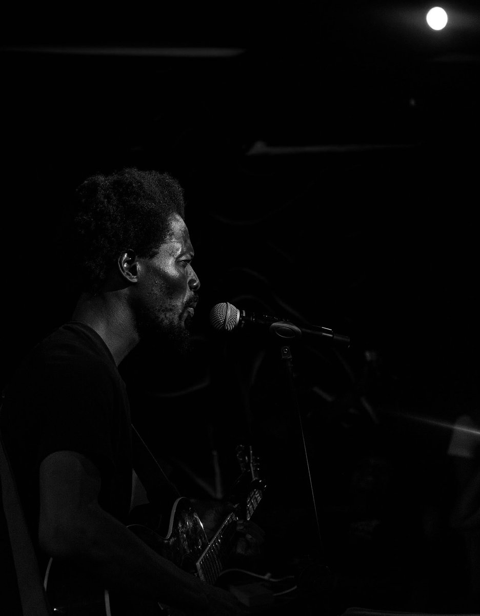 Check out “Jagun”, an evocative Afrosoul song. It is available on all digital platforms. Stream now! 👇🏾👇🏾👇🏾

open.spotify.com/track/2ckXNotV…

#brolorin #lagijutheep
