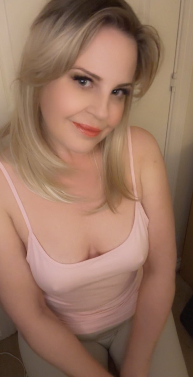 Caroline tweet media