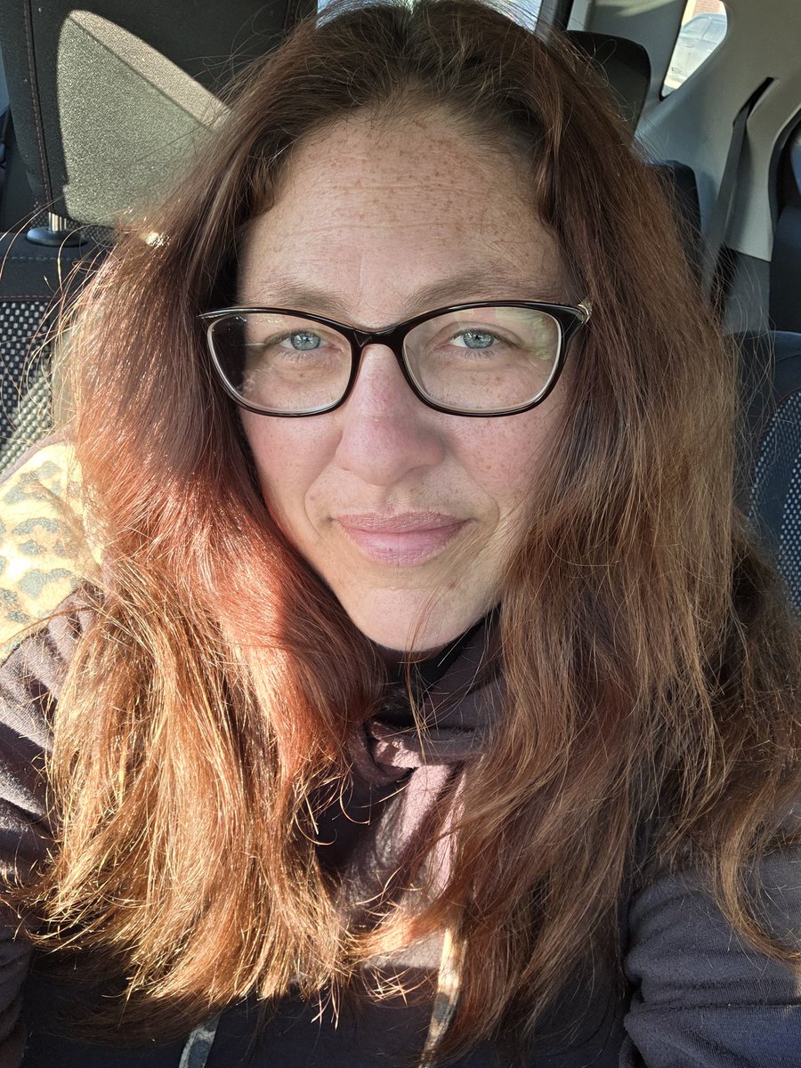 Hockeymom tweet media