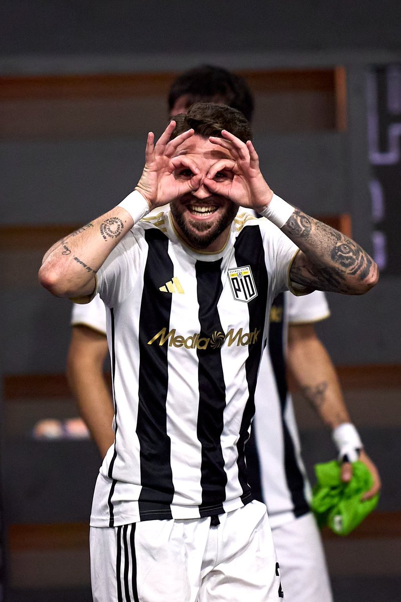 Jugadores así, es lo que este equipo y mi presi merecen, en este equipo actual están los que más pasión han demostrado en la cancha, mi EQUIPO, PPP 🐣🤍