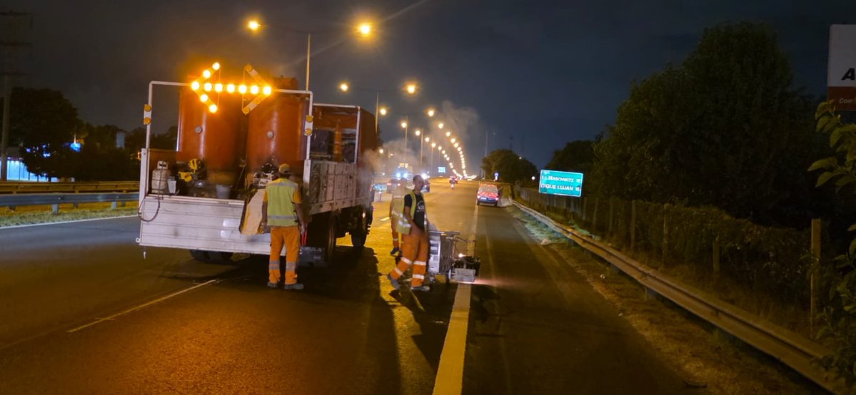 🚧 #AvisoDeObra – Ramal Campana
📍 Entre km 56 y 56,60 – altura Loma Verde
➡️ Sentido norte
🚫 Reducción de carril lento
👷‍♂️ Por trabajos de bacheo en la calzada
🕙 Hoy de 22:00 a 05:00
🌧️ Trabajos sujetos a condiciones climáticas
🚦 Circulá con precaución y respetá la