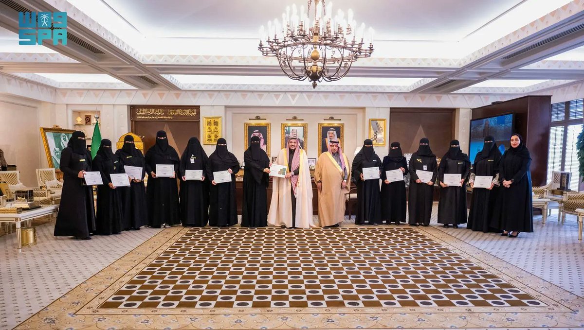 أمير منطقة القصيم يتسلّم تقرير اللجنة النسائية التنموية لعام 2025م.
spa.gov.sa/ar/w2510898
#واس