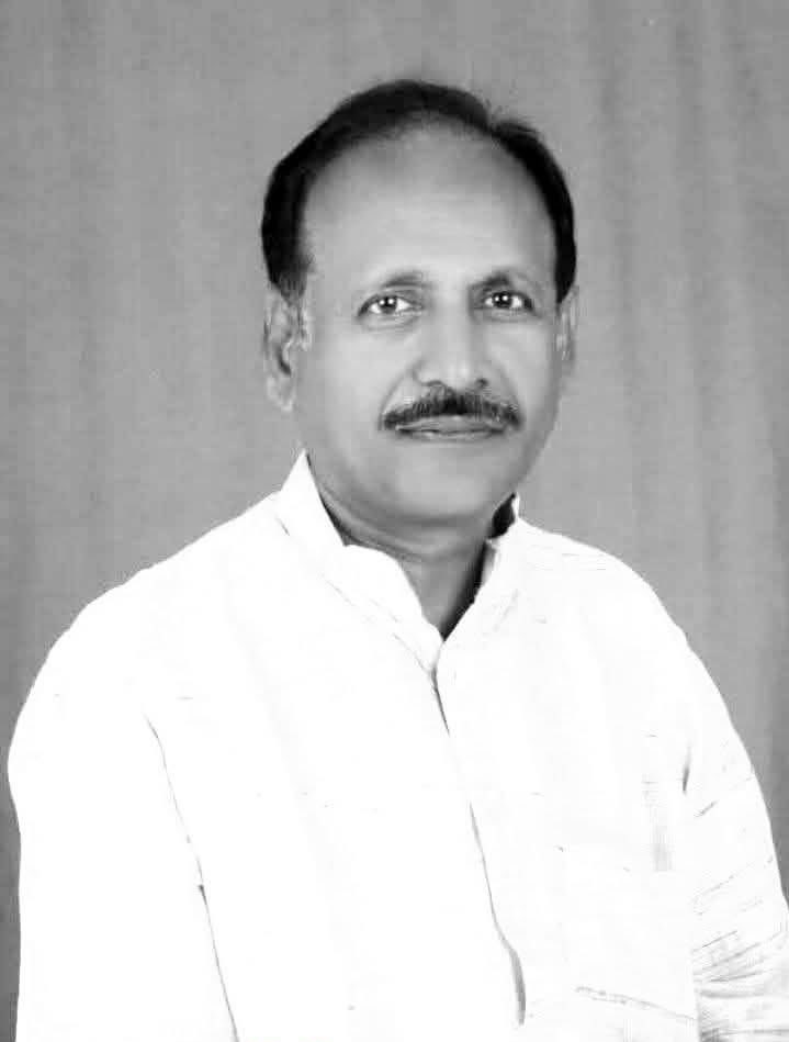 DrKuldeepNegi's tweet photo. भाजपा के पूर्व प्रदेश महामंत्री, पूर्व विधान परिषद सदस्य मा. विंध्यवासिनी कुमार जी के निधन का समाचार अत्यंत दुःखद है, ईश्वर दिवंगत आत्मा को शांति प्रदान करे और परिजनों को यह दुःख सहने की शक्ति प्रदान करे।

ॐ शांति॥ https://t.co/XYq9SX4xmB