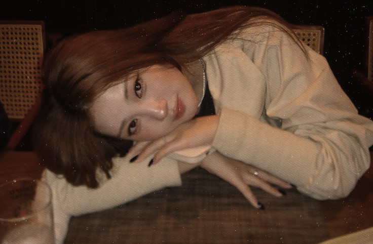 affectiondmore's tweet image. tenho vibe de primeiro amor, namorada possessiva, ficante premium ou esposa troféu?