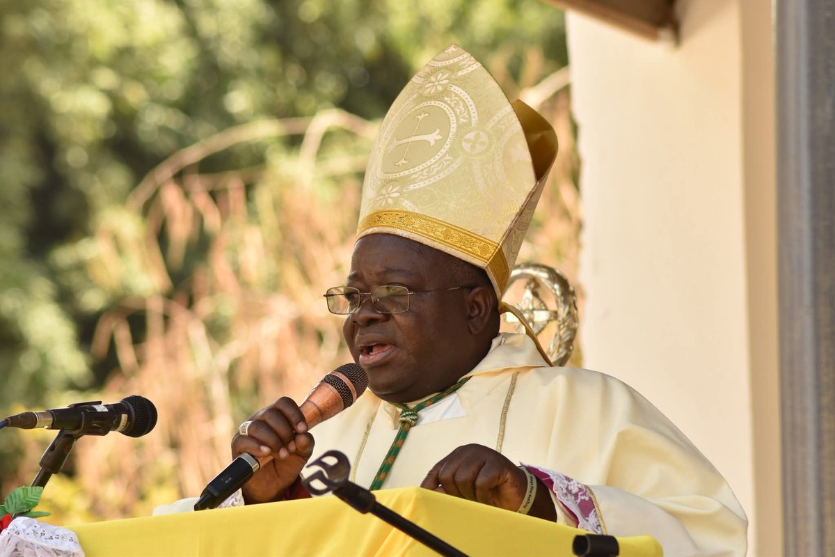 The #Catholic Diocese of Wau erected St. Josephine #Bakhita Centre in LokoLoko as full parish on Feb 8, a significant milestone in the diocese’s mission to strengthen evangelization &amp; spread the Word of God.
The ceremony was presided over by H.E Cardinal Wako. #SSOX <a href="/VaticanNews/">Vatican News</a>
