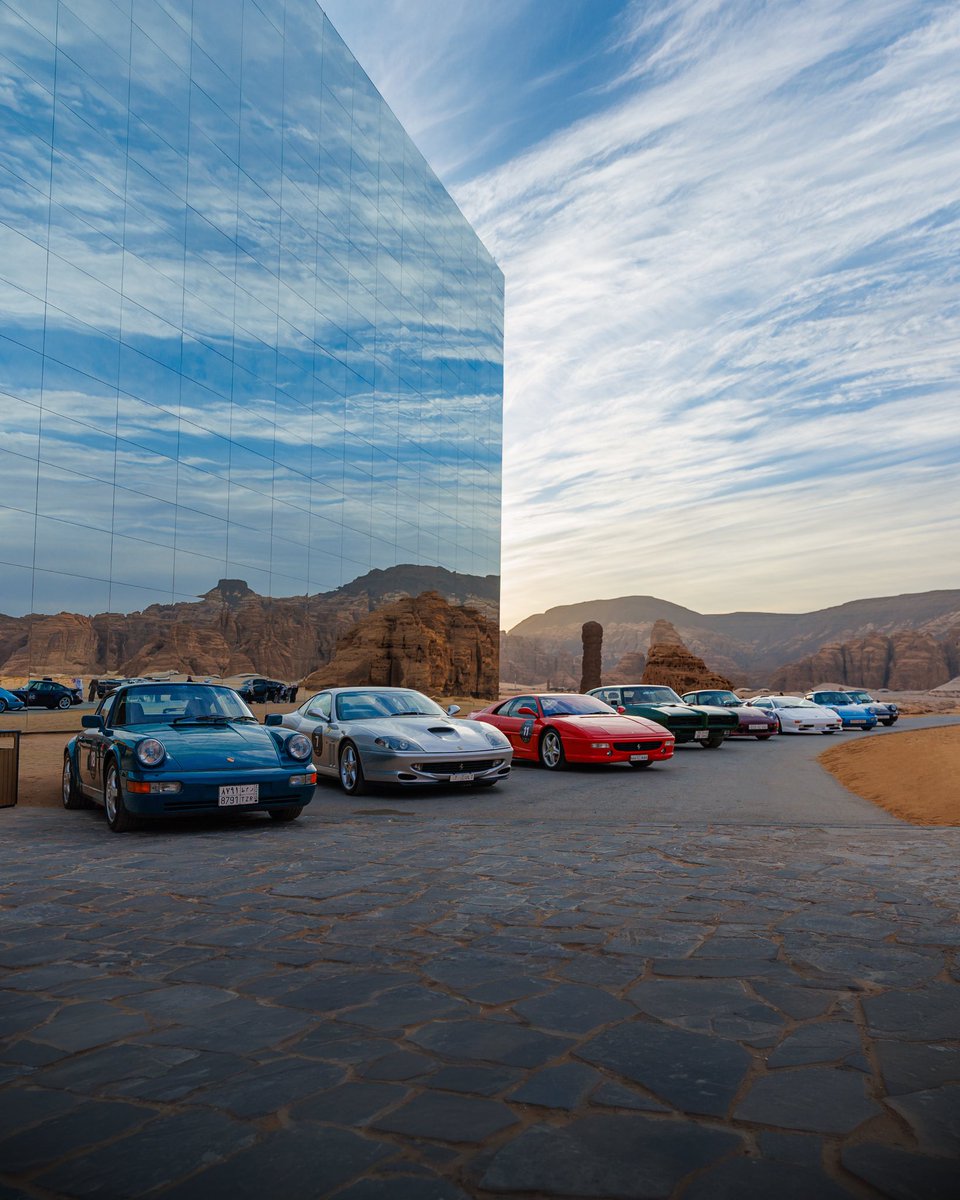 sevencarlounge's tweet photo. THE CLASSIC RUN
سيارات كلاسيكية
في رحلة تليق بتاريخها.
Classic cars
on a trip worthy of their legacy.
#classicrun #roadtrip #sevencarlounge #alula #cars #adventure https://t.co/2Iu5cZZwzy