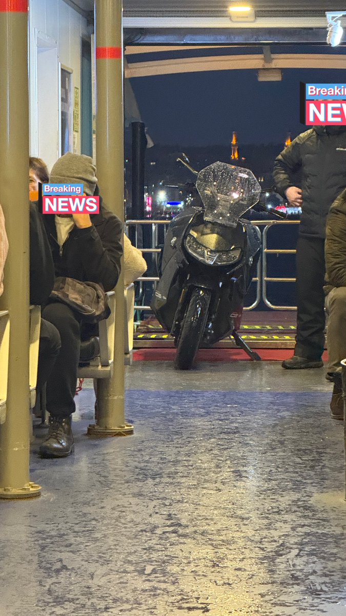 Üsküdar beşiktaş vapuruna motorla biniliyormuş galiba yeni öğrendim.