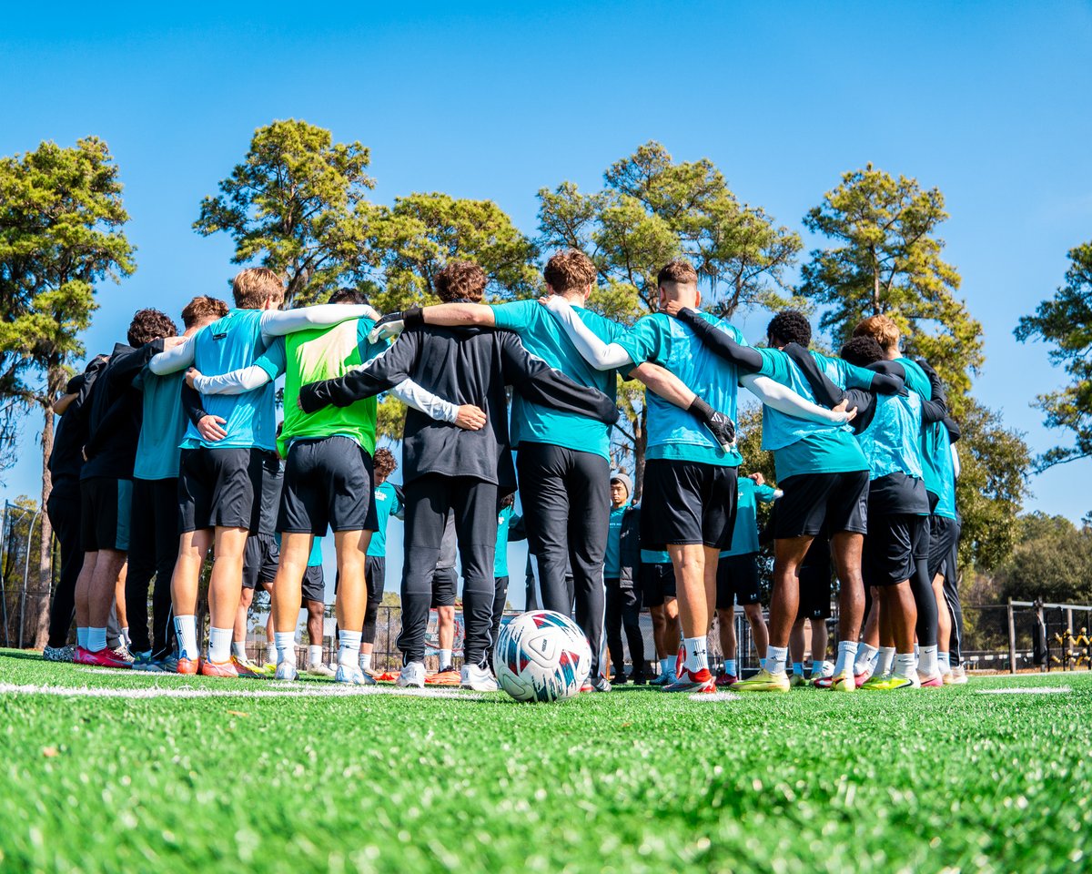 CoastalMSoccer's tweet image. Happy V-day #ballatthebeach #vday