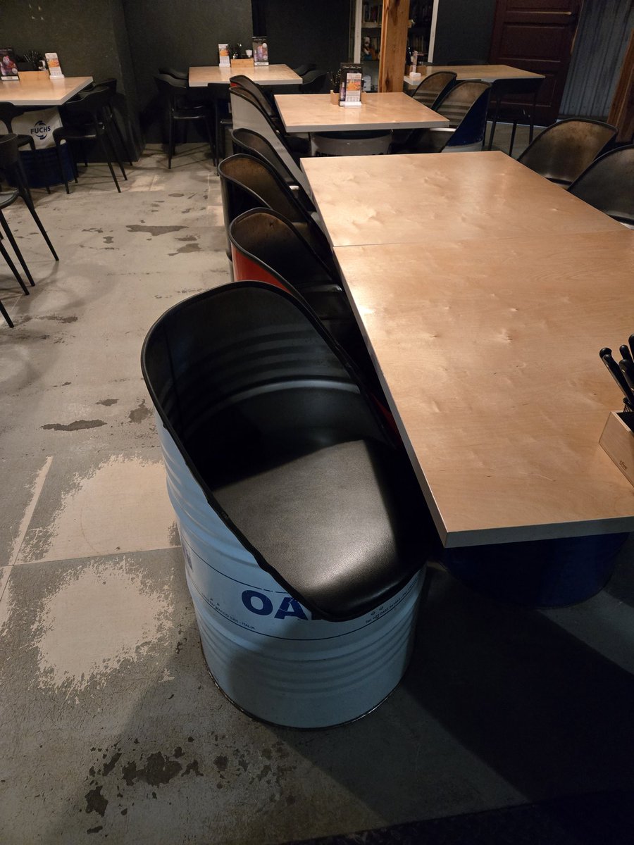 Miejscówka #KielceJug jest fajna. <a href="/KielceJava/">KielceJavaUserGroup</a>