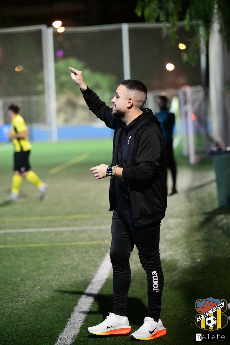 La excelencia es la actitud de dar siempre lo mejor de uno mismo, independientemente de las circunstancias, y no como una necesidad continua de logros externos. 

La excelencia requiere recorrer un paso más que los demas. ⚽️❤️