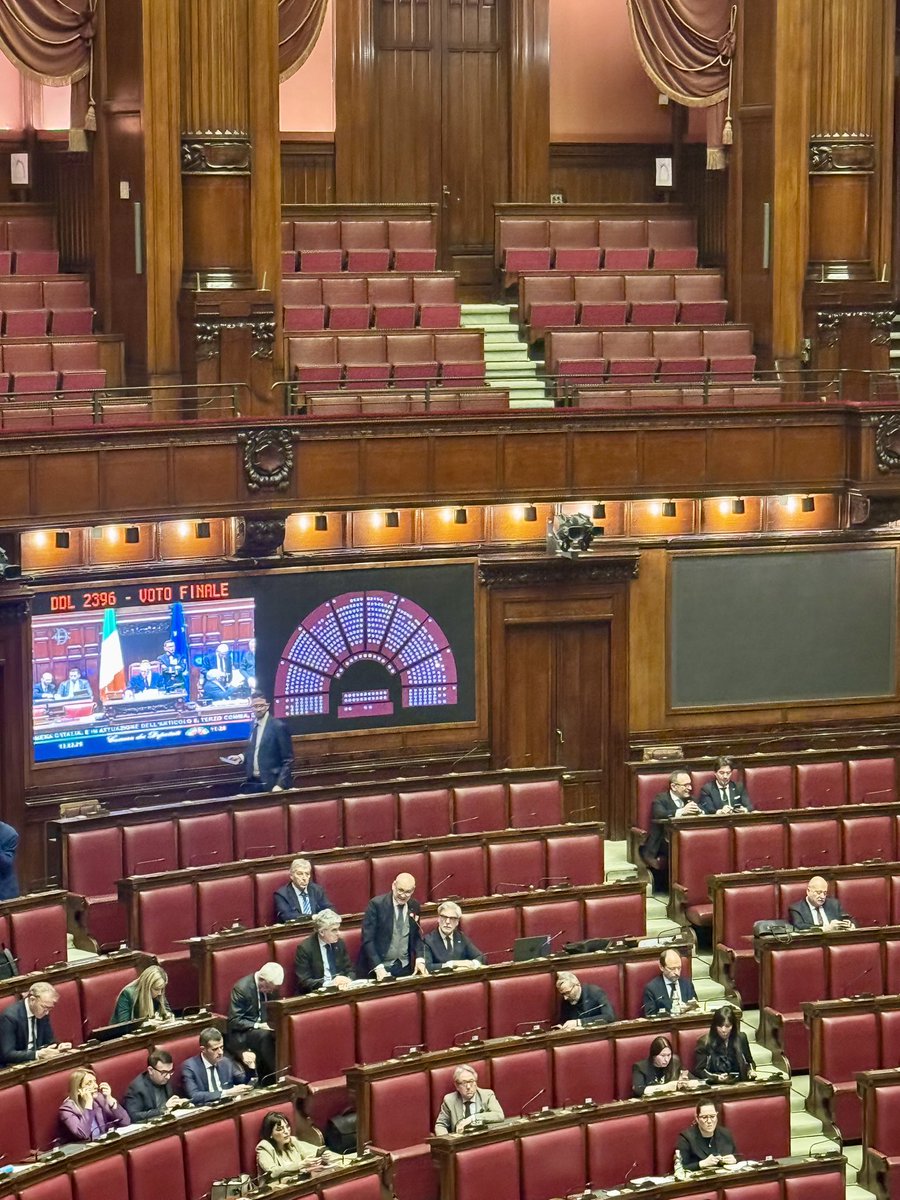 GabrielaDancau's tweet photo. Oggi la Camera dei Deputati ha approvato l'Intesa tra lo Stato italiano e la Diocesi Ortodossa Romena d’Italia: un voto unanime che rafforza libertà religiosa e partenariato tra Romania e Italia.
Grazie agli On. Pagano, Comba e Mollicone. Ora il testo passa al Senato. https://t.co/mTjPdZUU9r