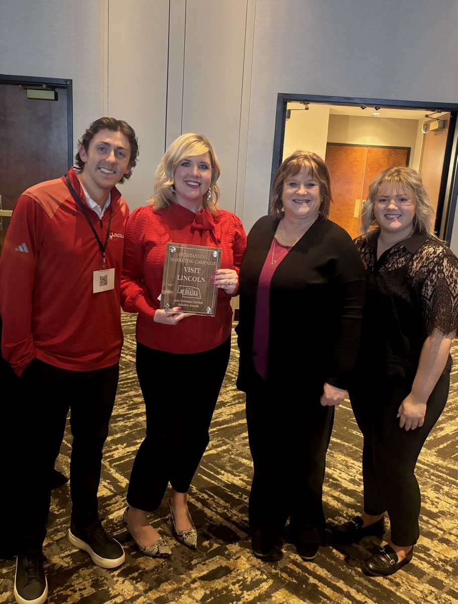 Visit Lincoln tweet media