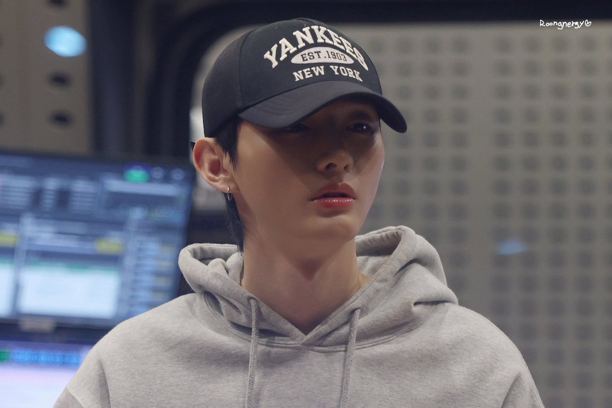 어떻게 이렇게 예뻐😽

260212 볼륨을 높여요
#윤지성 #Yoonjisung