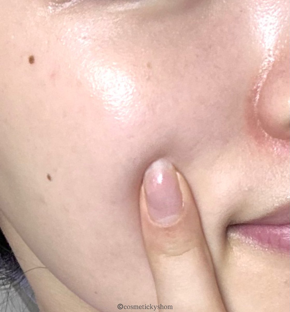 #협찬 (타채널 제품제공) 

로로공주님과 해달씨의 만남.. 너무 기쁘다🩵
너무 마음에 들어서 여행에도 가져가고, 타채널 협찬 건인데 트위터에도 후기 가져왔어요🫶🏻🫶🏻

이미 화제였던 해달씨 PDRN 앰플을 보내주셔서 2주정도 꾸준히 써보았는데요, 역시나 기본기가 정말 탄탄한 제품이라고