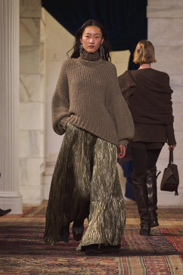 aleleleeeeee's tweet photo. como uma pessoa obcecada na releitura de elementos medievais nos anos 90 ralph lauren fw2026 foi feita exclusivamente para mim https://t.co/zFYOcLLoDR