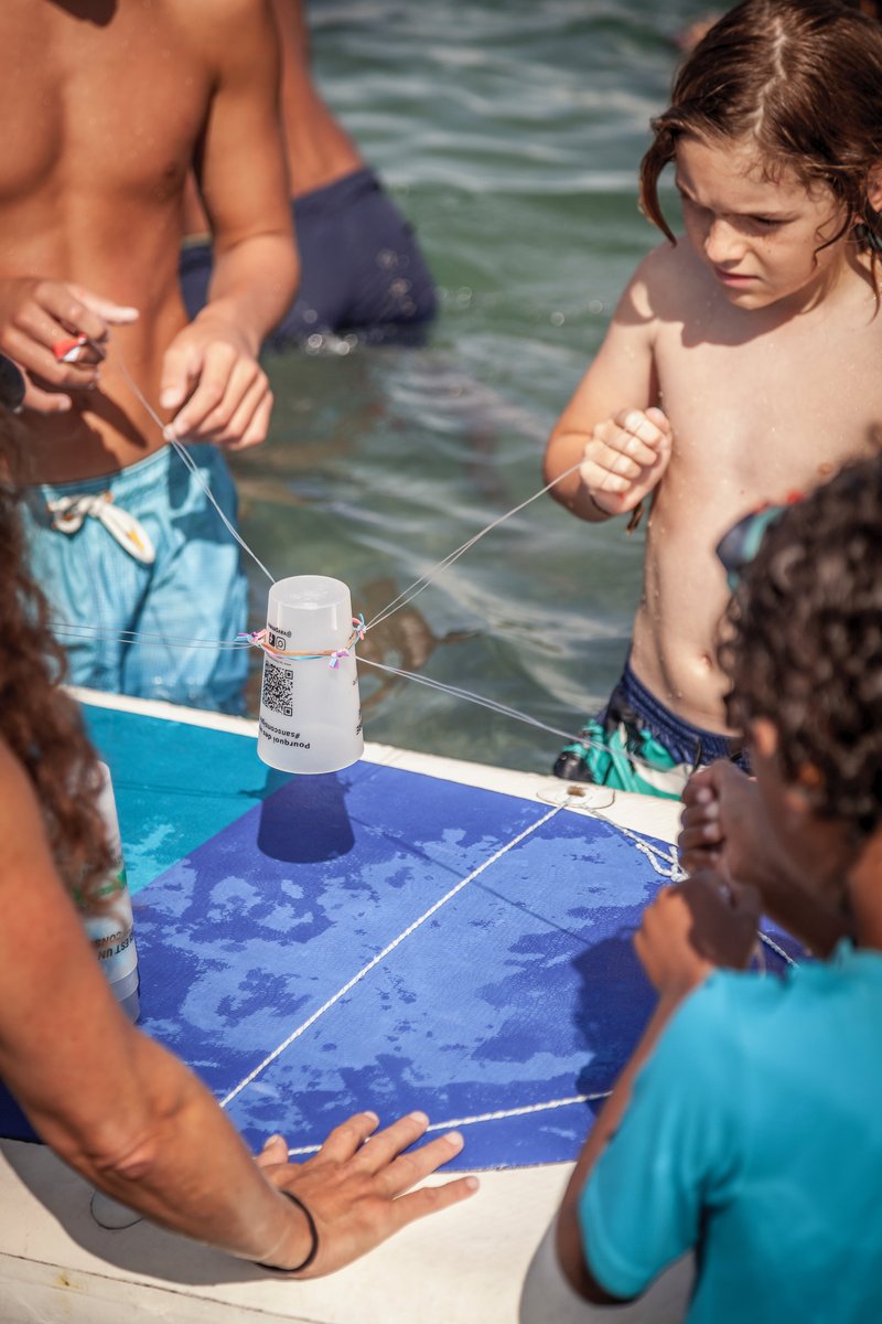 JeuxCooperatifs's tweet photo. Toute cette pluie nous rappelle un souvenir mouillé et heureux 💦
Cet été aux Bains des Pâquis, nous avons proposé des défis coopératifs dans le lac pour favoriser la rencontre entre tous les publics 🤝🏼

Merci à Damien Durandière pour les photos ✨

🔗 https://t.co/eCgJE9HJSz https://t.co/A7eElxk2FZ