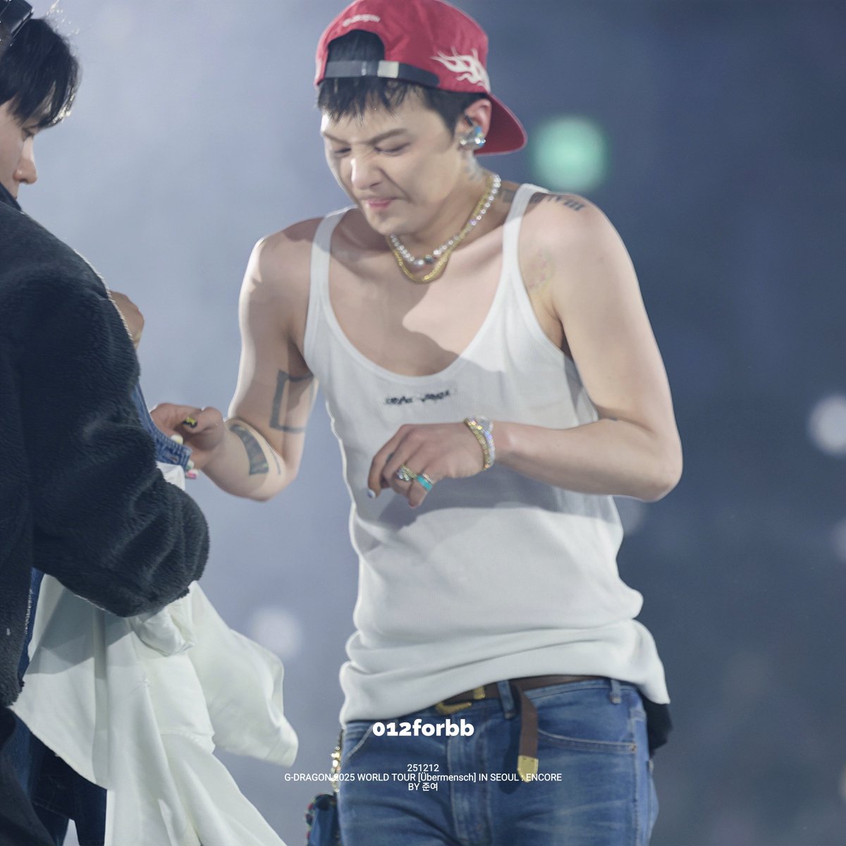 준여💘012forbb tweet media