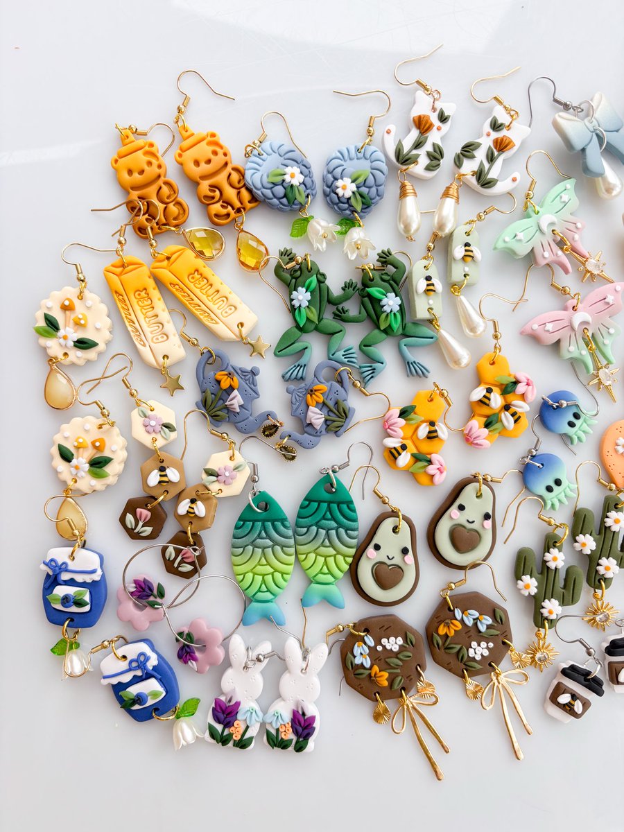 aimee makes earrings • tweet media