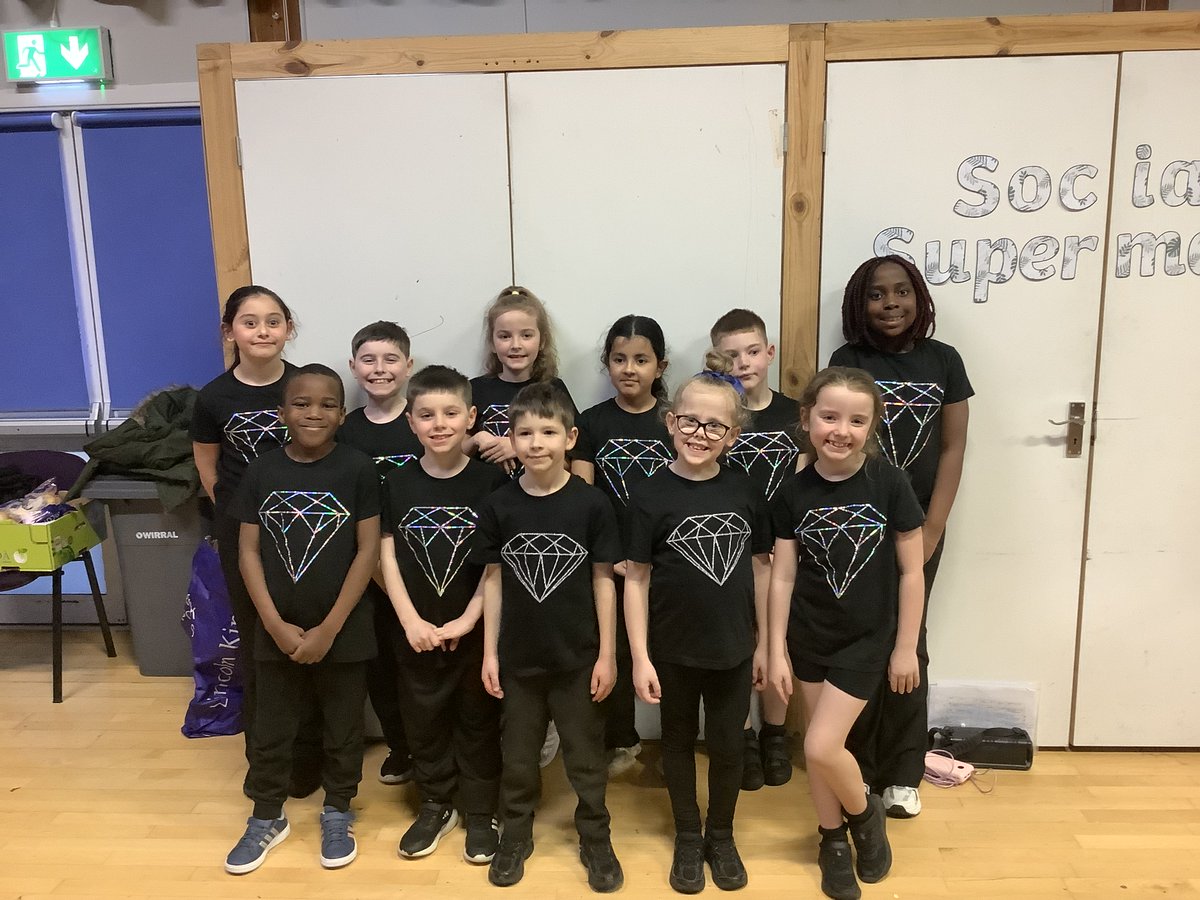 StPaulsRCWirral's tweet image. Well done to our KS2 dance troupe who took part in the Dance Festival at St Anne's yesterday. Many thanks to Mrs Penn and Mr Barnes for organising it and to Miss Watson who trained the children for the event. @EdsentialUKH_WB #workingasone