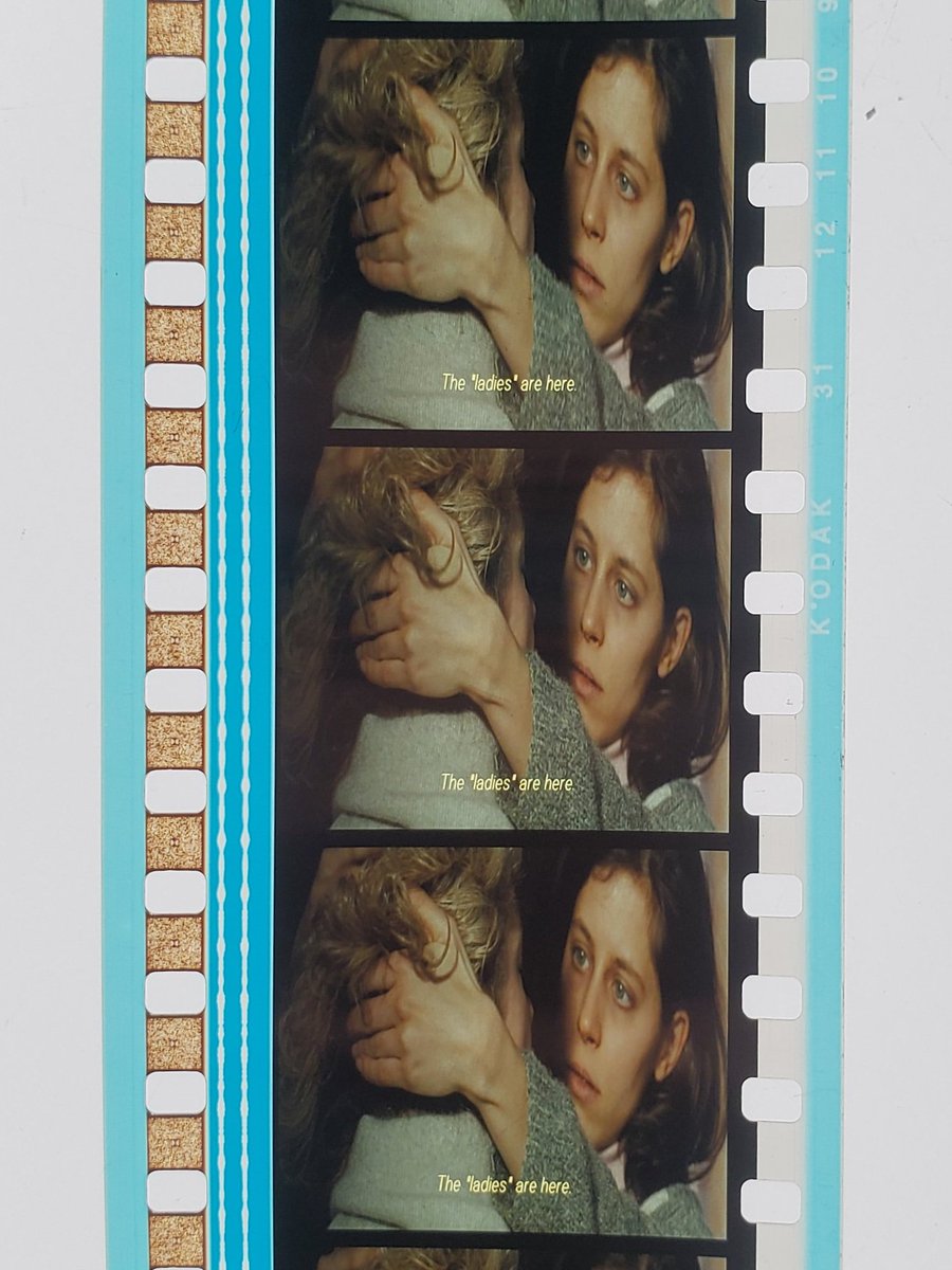 Tonight 7pm: THE HEADLESS WOMAN on a lovely #35mmfilm print! Lucrecia Martel's 3rd film in her "trilogy dedicated to women and Salta," in which she explores themes of class decay in her home province.
Full FEMALAISE series: docfilms.org/calendar/2026w…
#35mm #film #projectionbooth