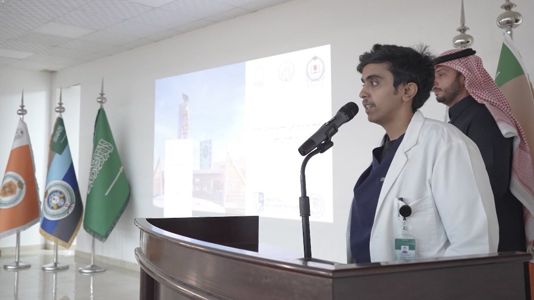 نادي كلية الطب tweet media