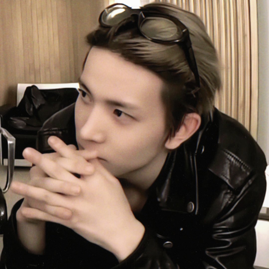 heeaceous's tweet image. 