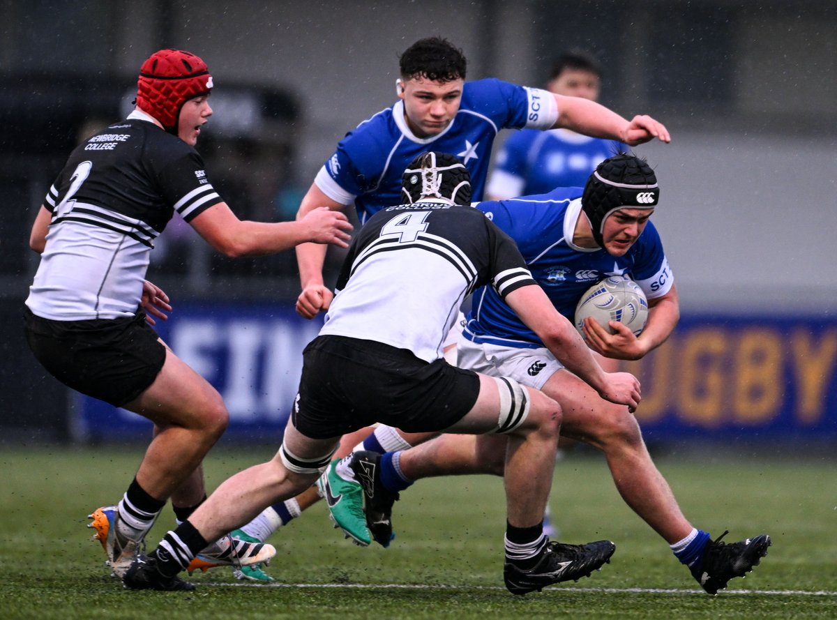 ⏱️ Half-time: St Mary's College 7-0 Newbridge College

🏉 Just the one try in a true battle at Energia Park. Who will come out on top after the break?

📺 Watch the second half LIVE: bit.ly/4kwmuqn

#NeverLessThanEverything