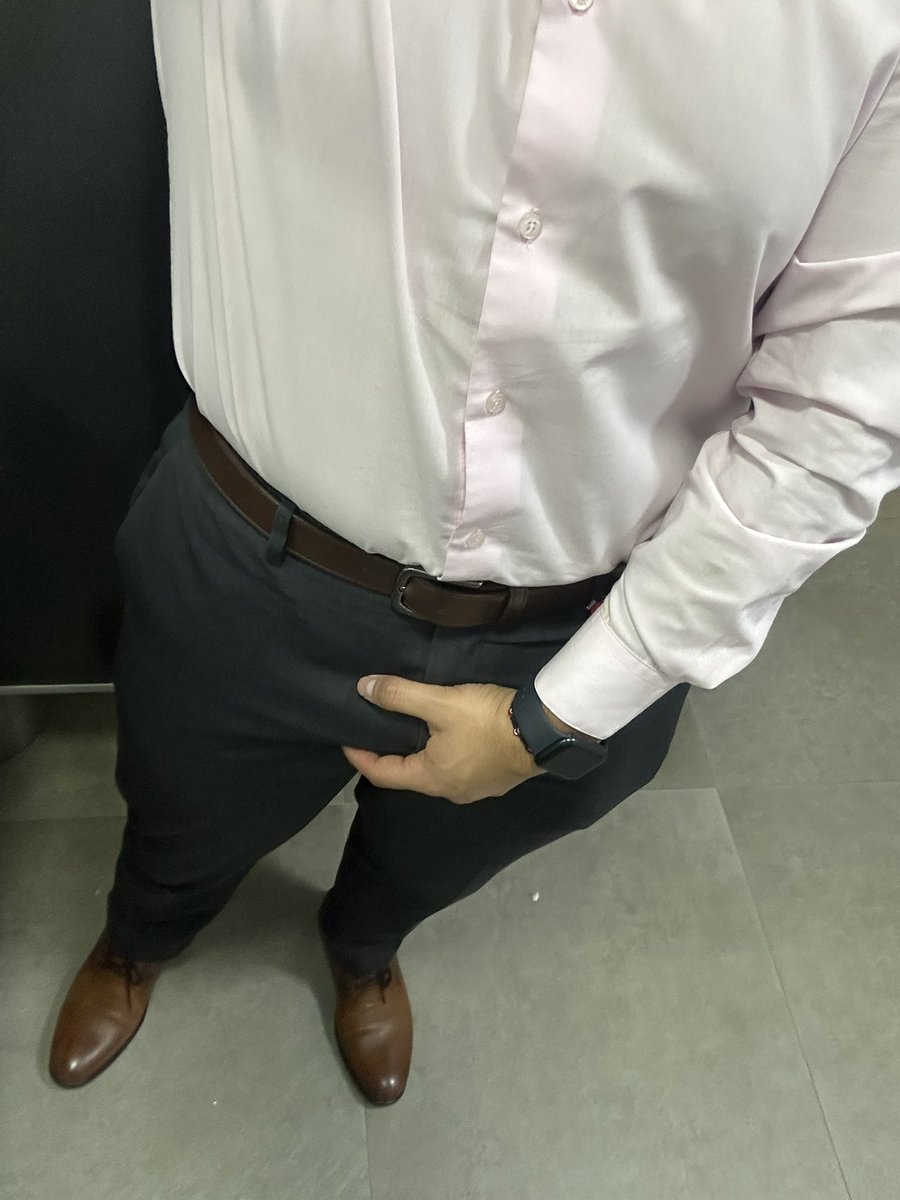 Roddan2505's tweet photo. Día de oficina 🔥

#suit #gay #suitfetish #fetish #sheers #menatplay #morbo #suitedgay #trajeado #shoefetish #gaysuit #gaysuitfetish #cazandoguapos #gaysuit #gaysuitfetish #suit #gay #suitfetish #fetish #sheers #menatplay #morbo #cruising #cruisingcdmx @iztapala1 https://t.co/WNNRlORDfF