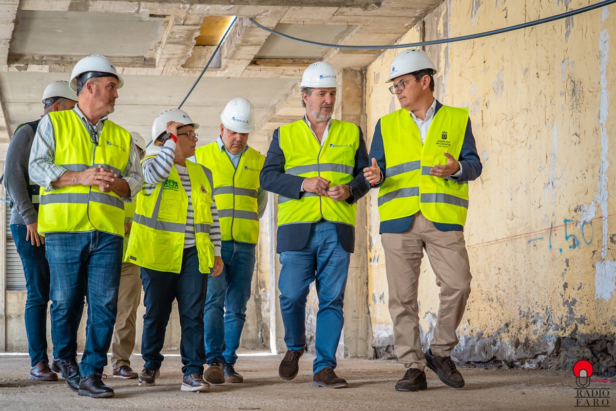 Radiofarosur's tweet image. 📌𝗘𝗹 𝗚𝗼𝗯𝗶𝗲𝗿𝗻𝗼 𝗱𝗲 𝗖𝗮𝗻𝗮𝗿𝗶𝗮𝘀 𝗶𝗺𝗽𝘂𝗹𝘀𝗮 𝗹𝗮 𝗰𝗼𝗻𝘀𝘁𝗿𝘂𝗰𝗰𝗶𝗼́𝗻 𝗱𝗲 𝟯𝟯 𝘃𝗶𝘃𝗶𝗲𝗻𝗱𝗮𝘀 𝗲𝗻 𝗜𝗻𝗴𝗲𝗻𝗶𝗼
📱Lee todos los detalles en nuestro digital:
🔗digitalfarocanarias.com/index.php/2026…
#Ingenio #PabloRodríguez #viviendapública #gobiernodecanarias