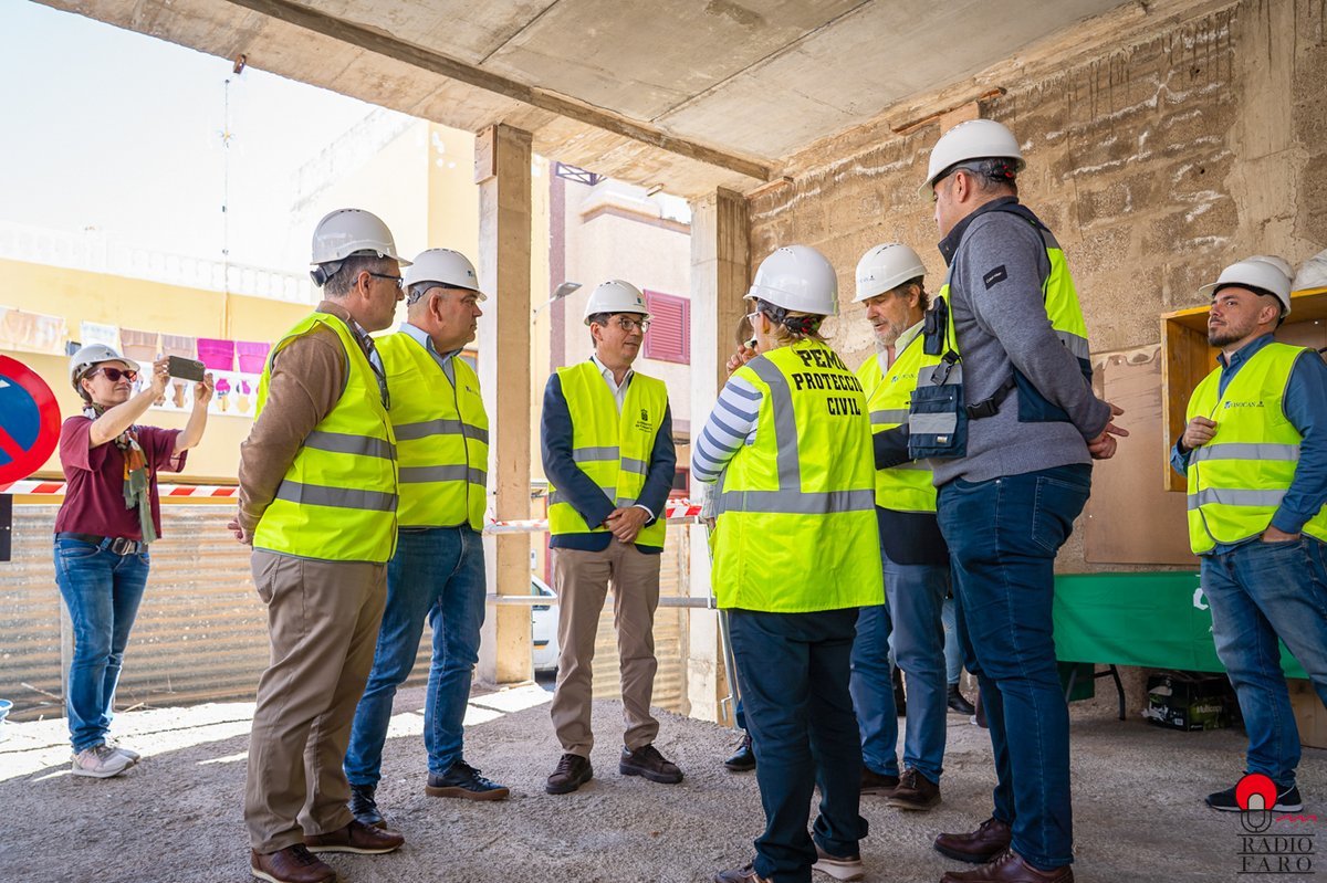 Radiofarosur's tweet image. 📌𝗘𝗹 𝗚𝗼𝗯𝗶𝗲𝗿𝗻𝗼 𝗱𝗲 𝗖𝗮𝗻𝗮𝗿𝗶𝗮𝘀 𝗶𝗺𝗽𝘂𝗹𝘀𝗮 𝗹𝗮 𝗰𝗼𝗻𝘀𝘁𝗿𝘂𝗰𝗰𝗶𝗼́𝗻 𝗱𝗲 𝟯𝟯 𝘃𝗶𝘃𝗶𝗲𝗻𝗱𝗮𝘀 𝗲𝗻 𝗜𝗻𝗴𝗲𝗻𝗶𝗼
📱Lee todos los detalles en nuestro digital:
🔗digitalfarocanarias.com/index.php/2026…
#Ingenio #PabloRodríguez #viviendapública #gobiernodecanarias