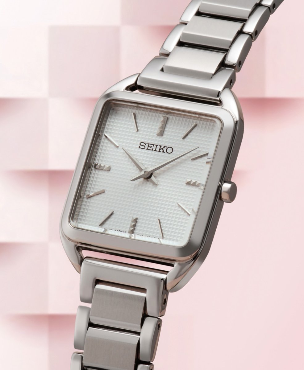 ThePavSA's tweet image. Time to spoil the one you love this Valentines Day. Do it with a gift that last forever from Watches Unlimited, because love deserves timeless style

#ValentinesDay #GiftOfTime #WatchesUnlimited #TimelessLove #DiscoverConnectEnjoy