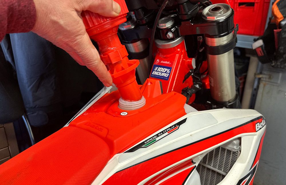 Guide Mélange Moto 2T 2026 
alculateur de dosage en ligne &amp; tutoriel complet pour ne plusse tromper >> buff.ly/707hm64