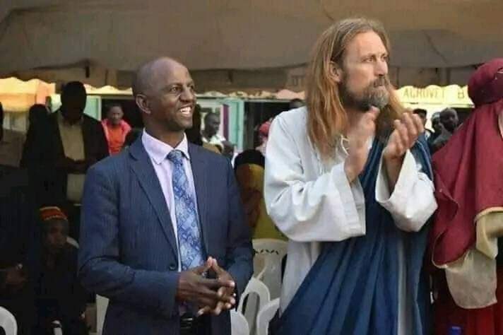 AfricanHub_'s tweet photo. Kenya 🇰🇪 pastor claims he brought Jesus to his church for his church members to see him https://t.co/QvbtcnE5WM