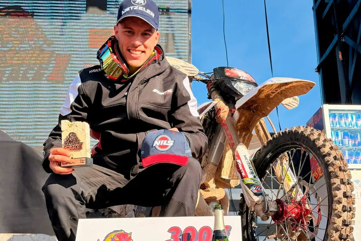 Bassella Race 2026 : Le doublé pour Garcia, premier podium pour Espinasse (+vidéos)  

Entre la domination insolente de Josep Garcia et la superbe entrée en matière de notre Frenchie Théo Espinasse, il y a de quoi dire. On vous débriefe ça sur Freenduro   buff.ly/XHW4bSZ