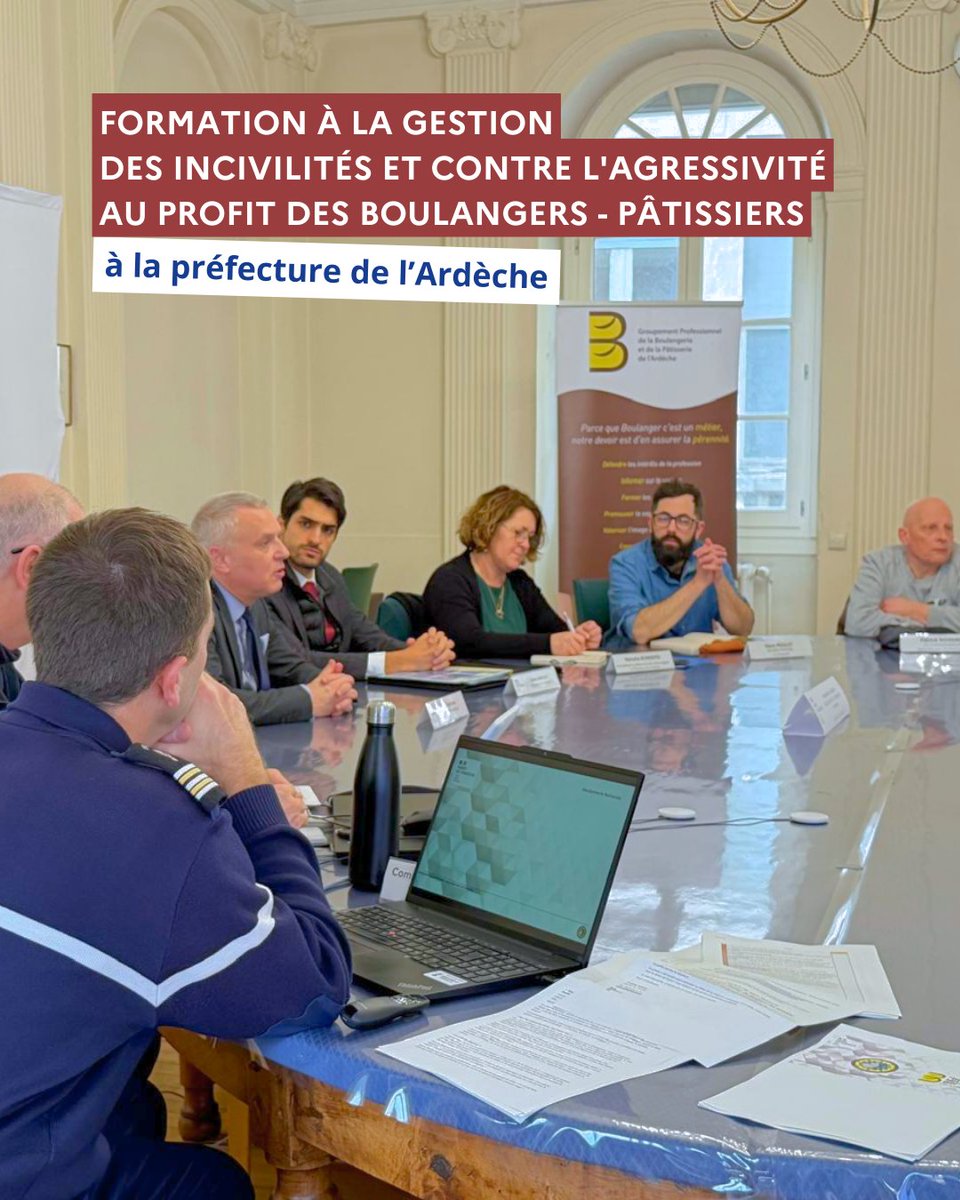 Image de Préfet de l'Ardèche - #Artisanat#Sécurité | 🥐 Formation à la gestion des incivilités pour les boulangers-pâtissiers de l’