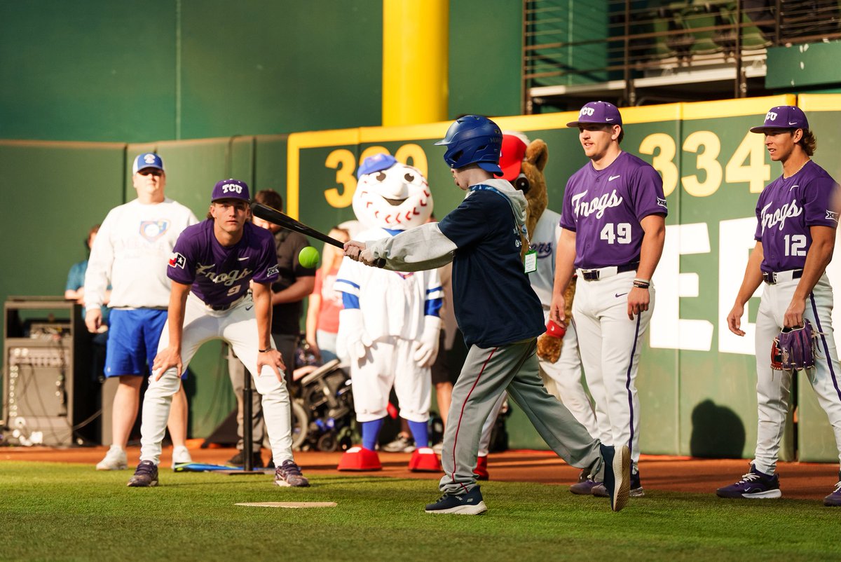 TCU Baseball tweet media