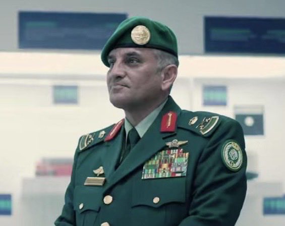 نبارك لمعالي الفريق خالد بن محمد بن غالب الذويبي الثقة الملكية بترقيته الى فريق ونائبا لرئيس الحرس الملكي سائلين المولى له التوفيق والسداد.