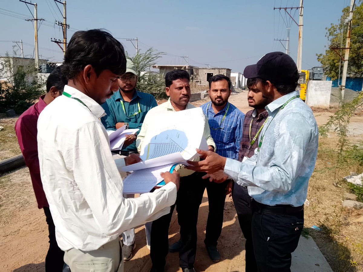 srit_expo's tweet photo. “Government Work Site Visit at Kothapalli–Thallamapuram 🏗️✨
Our SRIT Civil Engineering students gaining real-time field experience, understanding practical execution, and bridging the gap between classroom knowledge and on-site engineering excellence.”
#CivilEngineering
#SRIT https://t.co/4tVx7Iwarf