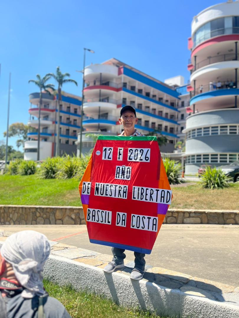 Caracas Chronicles tweet media