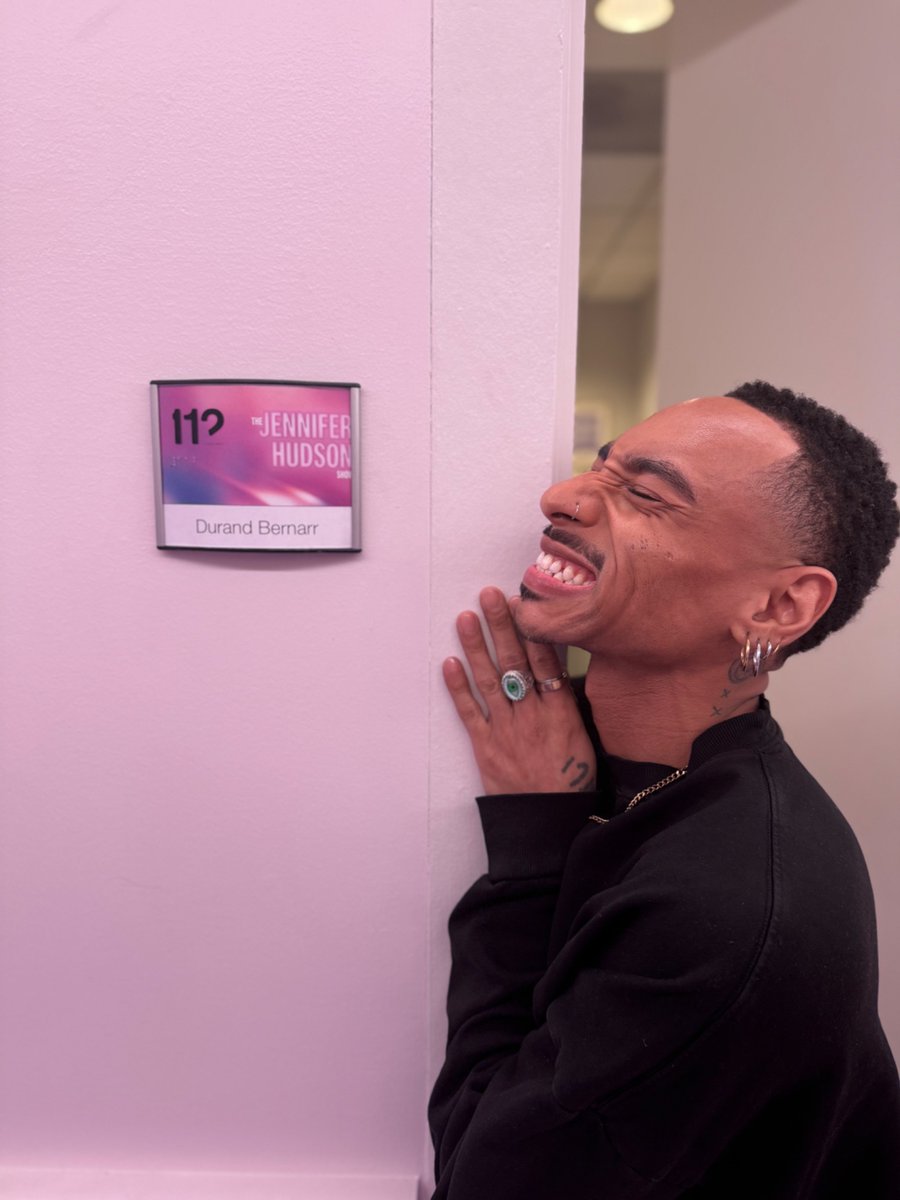 durandbernarr's tweet image. Sanctified Shenanigans Loading…