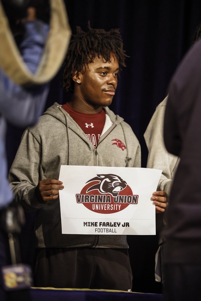 LuxXuryLens's tweet photo. This is literally a Father’s dream aside from raising a respected & respectful son. You deserve it all. You truly are one of my many gifts from God! Thank you VARINA Community Athletic Director Folsom/COACHES literally all of you wrapped him up and took him on that man walk/ VUU for such great hospitality & Especially The Varina Blue Devil 😈 Team, yall Boyz are 1 of 1 . Get your  🍿 ready!!! I said it before and I’ll say it again 🏈  #statechamp #route5 #VUU