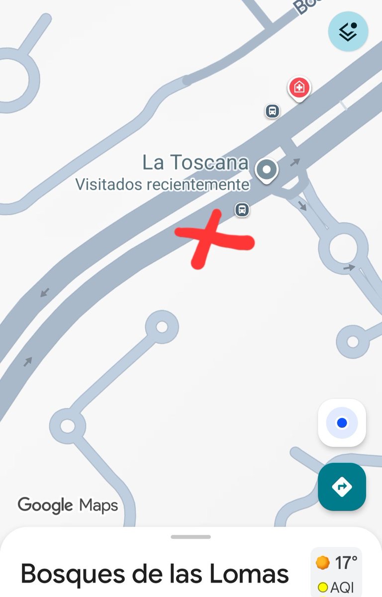 URGENTE: Coladera abierta en carril de alta velocidad en Paseo de los Laureles frente al 258 Bosques de las Lomas <a href="/cuajimalpa_gob/">Alcaldía Cuajimalpa</a> <a href="/SOBSECDMX/">Secretaría de Obras y Servicios CDMX</a> es vía primaria.