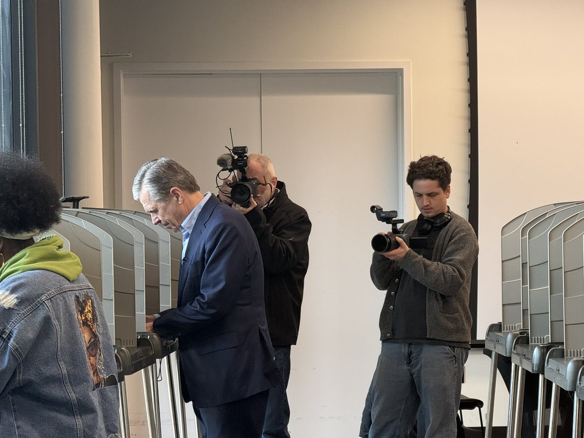 Danielle Battaglia tweet media