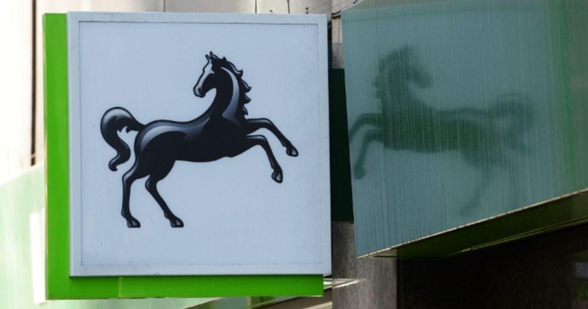 Warwickshire Lloyds Bank branch among 53 set to be closed coventrytelegraph.net/news/local-new…