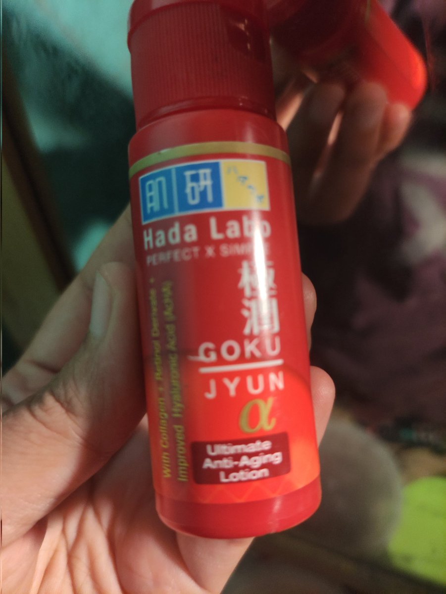 ESLinov's tweet photo. @hadalaboid min mau tanya, yg lotion ini kalo dipake memang ada sedikit berbusa yaa? https://t.co/uSgtPdoqn3